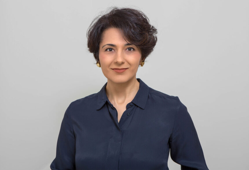 golineh atai